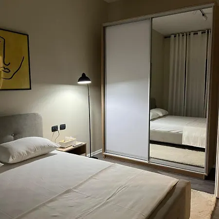 Casa Esperanza * Tirana