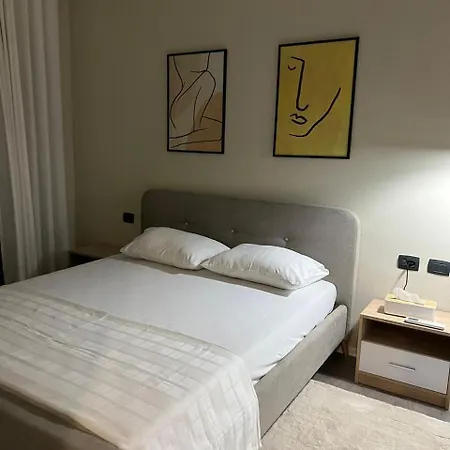 Casa Esperanza * Tirana